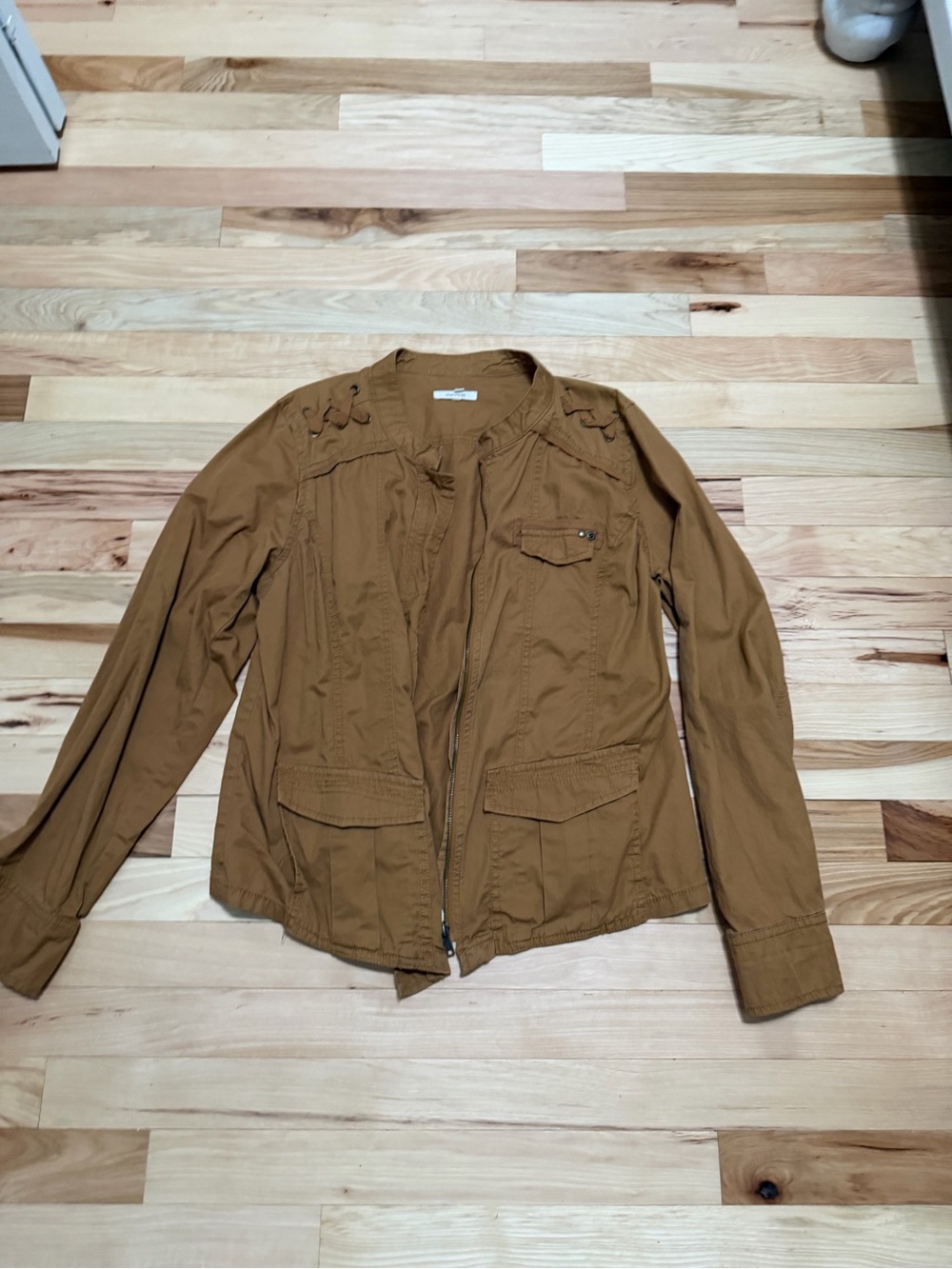 Casual Women's Lightweight Utility Jacket - Camel